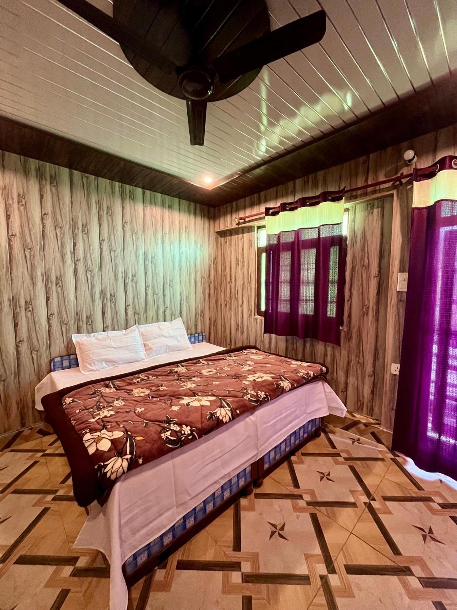 Astha Guest House Gopeshwar Luaran gambar