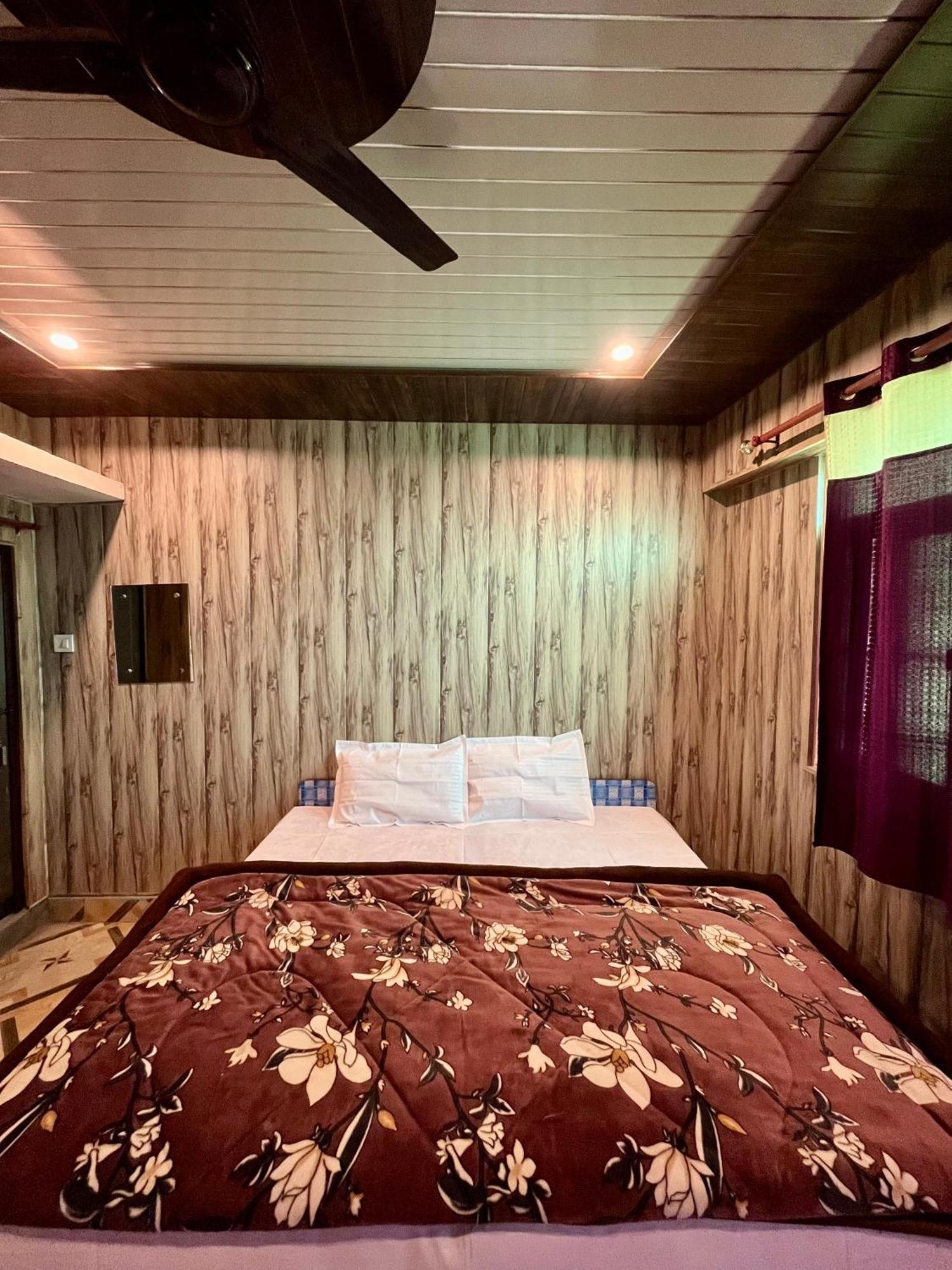Astha Guest House Gopeshwar Luaran gambar