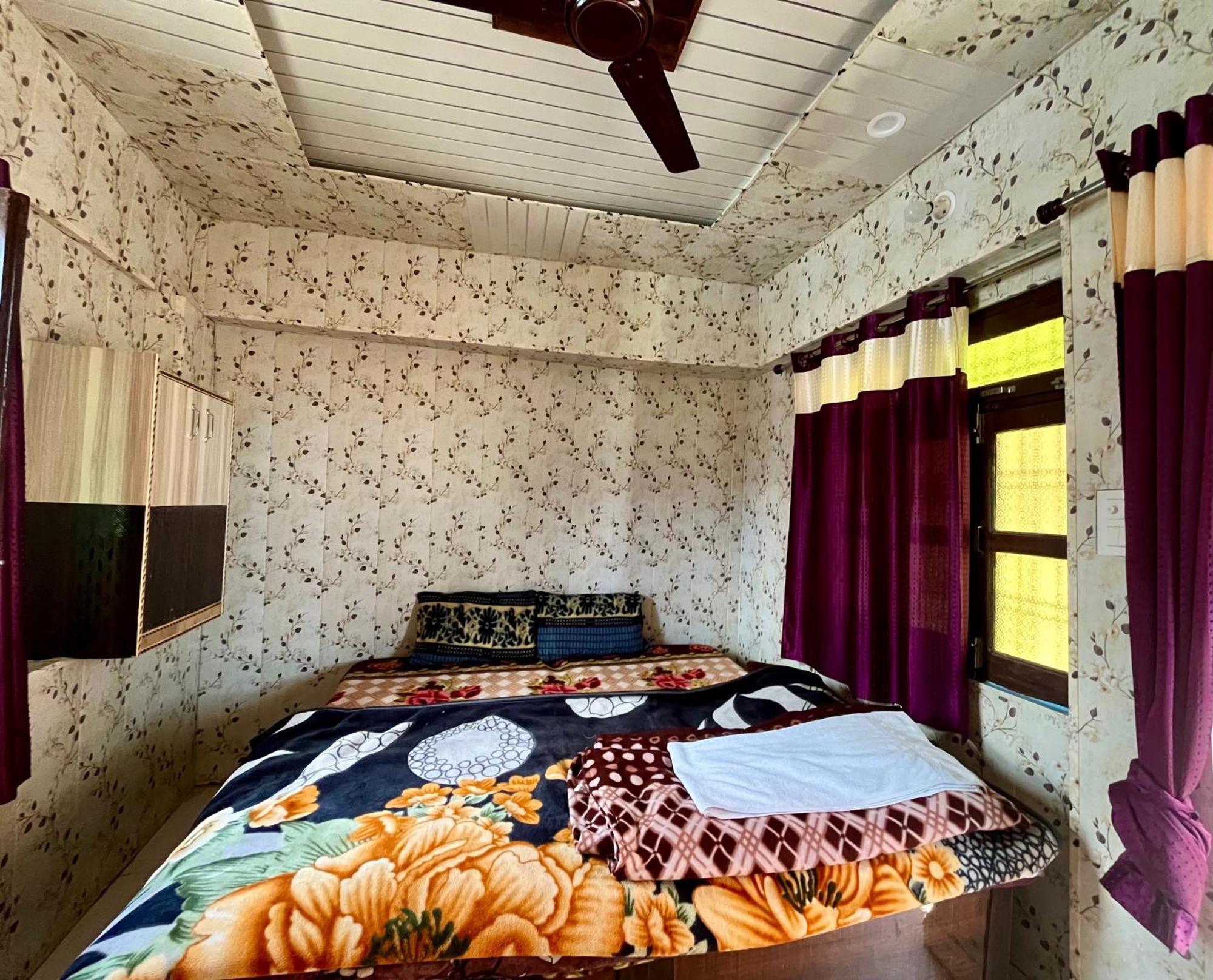 Astha Guest House Gopeshwar Luaran gambar